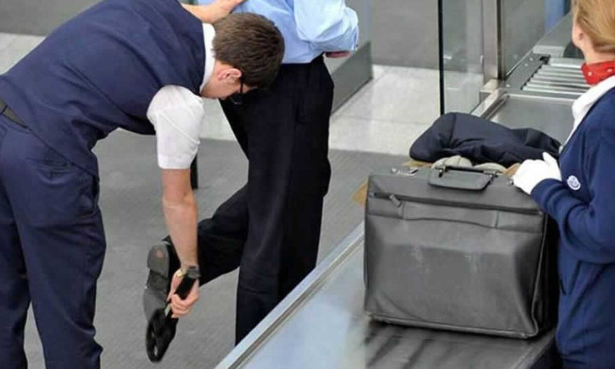 Check-in e controlli di sicurezza in aeroporto - Vacanza Rovinata