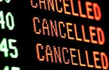 Voli cancellati Omicron, record nel fine settimana di Natale: ben 7.300